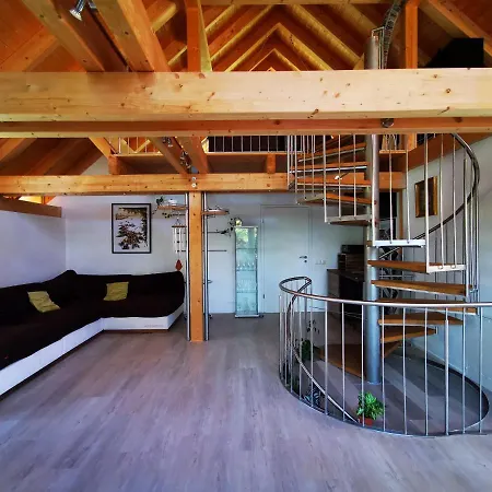 Ferienhaus In Blockhaus Im Wald *